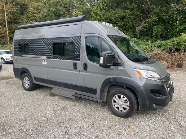 2023 Winnebago Roam - Image 7