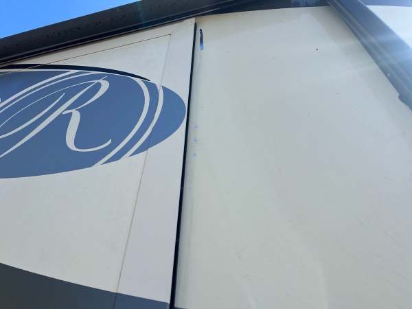 2018 Forest River RiverStone 371K - Image 32