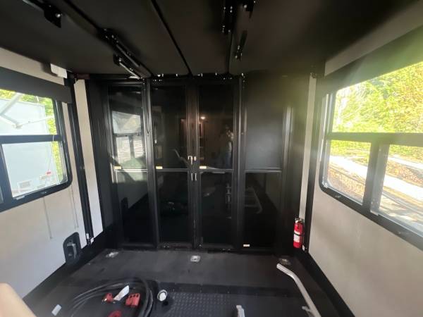 2021 Jayco Seismic 4113 Toy Hauler - Image 21