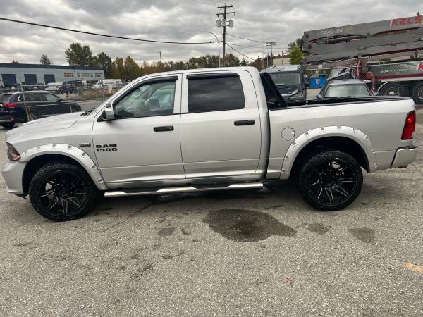 2017  Ram 1500 Tradesman Crew - Image 4