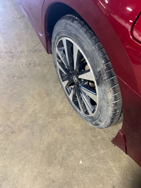 2018 Nissan Altima - Image 15