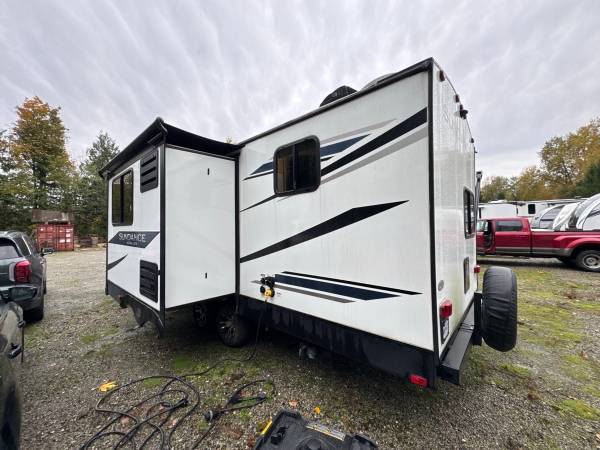 2022 Heartland Sundance 265BH - Image 3