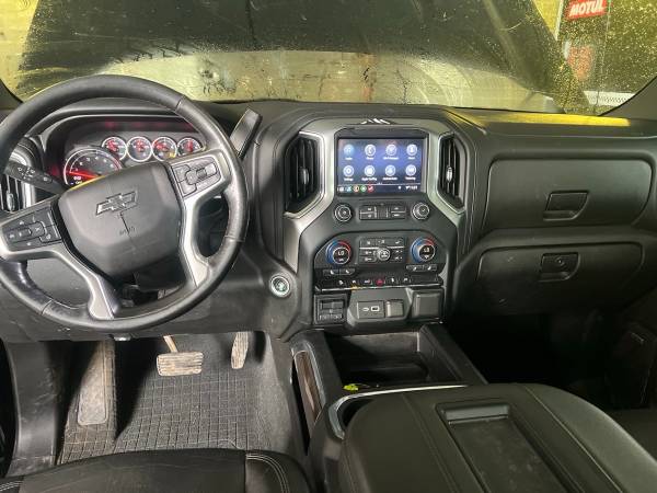 2019 Chevrolet Silverado 1500 LT Trail - Image 10