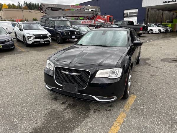 2017 Chrystler 300 Limited RWD