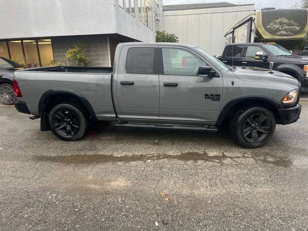 2022 RAM 1500 Classic SLT - Image 7