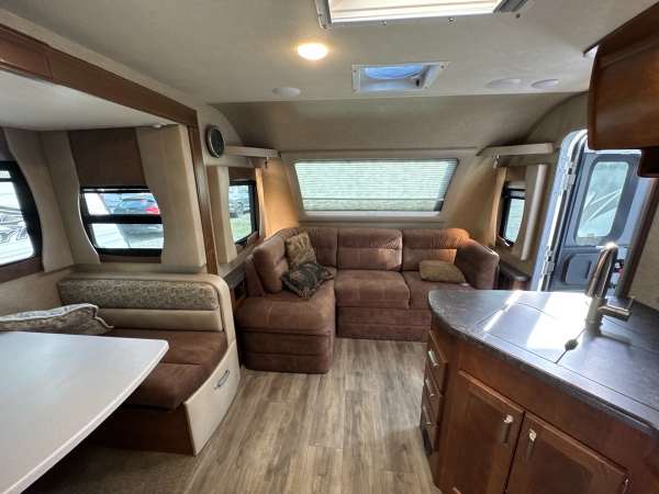 2020 Lance Camper 2465 - Image 6