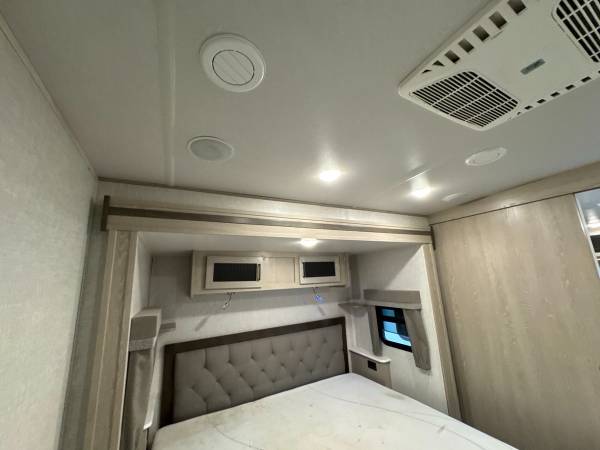 2022 Forest River Flagstaff 826MBR - Image 8