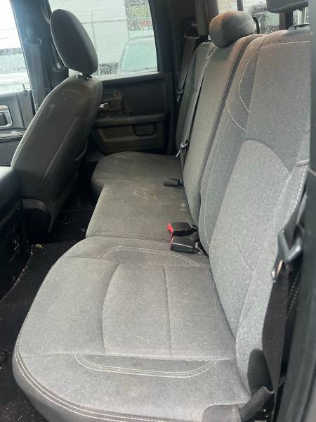 2022 RAM 1500 Classic SLT - Image 12