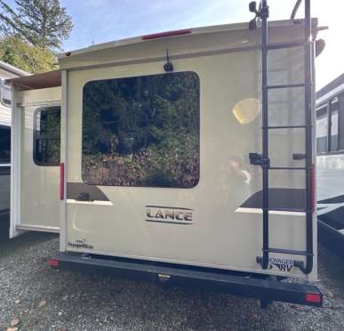 2020 Lance Camper 2465 - Image 5