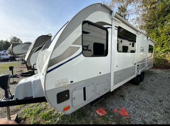 2020 Lance Camper 2465 - Image 3