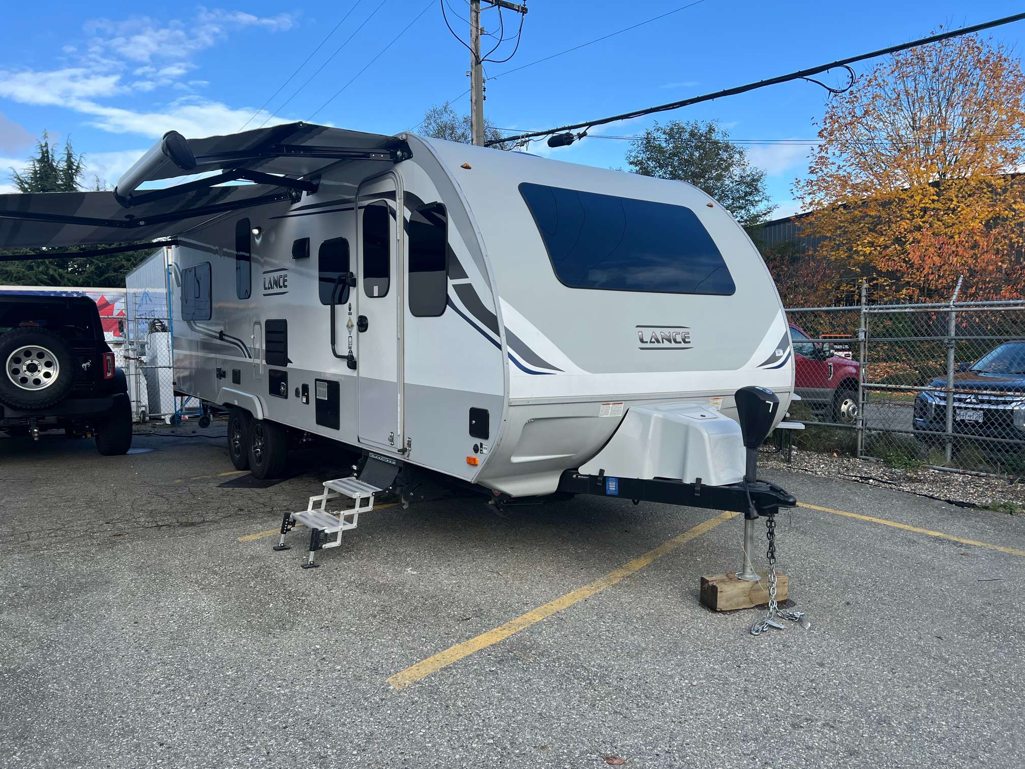 2020 Lance Camper 2465