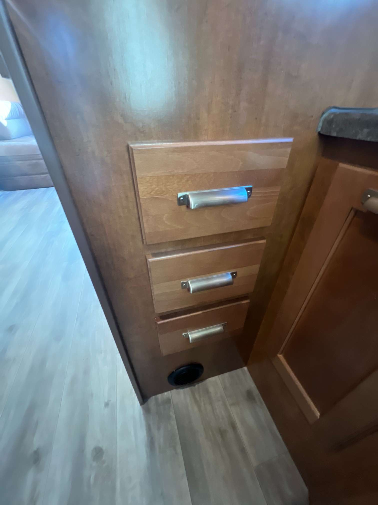 2020 Lance Camper 2465 - Image 20