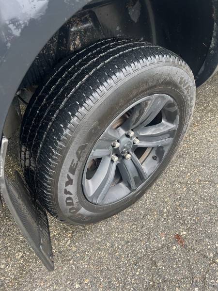 2022 RAM 1500 Classic SLT - Image 15