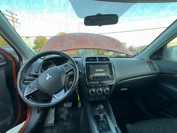 2020 Mitsubishi RVR SE 4WD - Image 10