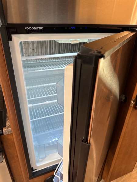 2020 Lance Camper 2465 - Image 16