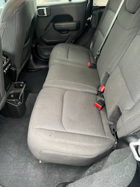 2023 Jeep Wrangler Unlimited Sport - Image 12