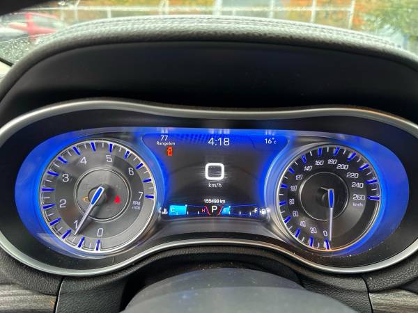 2017 Chrystler 300 Limited RWD - Image 10