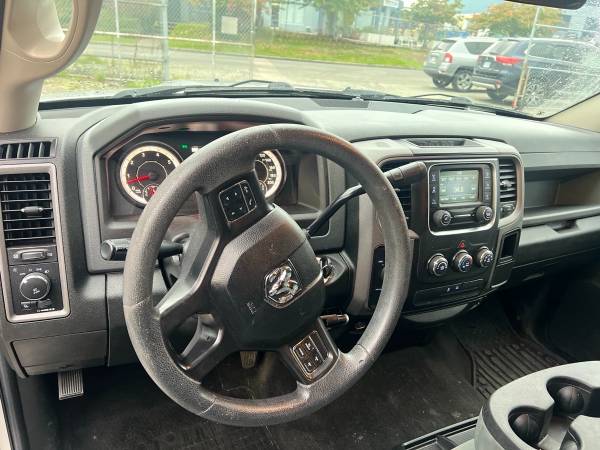 2017  Ram 1500 Tradesman Crew - Image 11