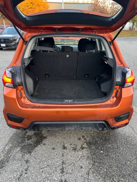 2020 Mitsubishi RVR SE 4WD - Image 8