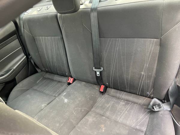 2016 Ford Focus SE - Image 16