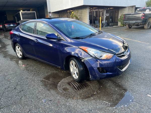 2013 Hyundai Elantra Limited - Image 7