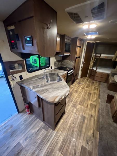 2022 Northwood Nash 29S - Image 13