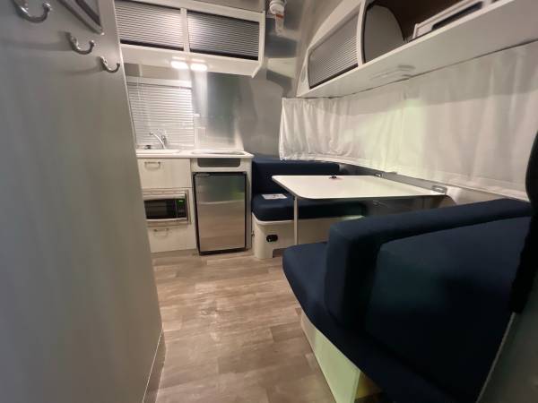 2022 Airstream Bambi 16RB - Image 10