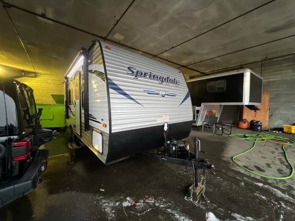 2019 Keystone Springdale 1700FQ