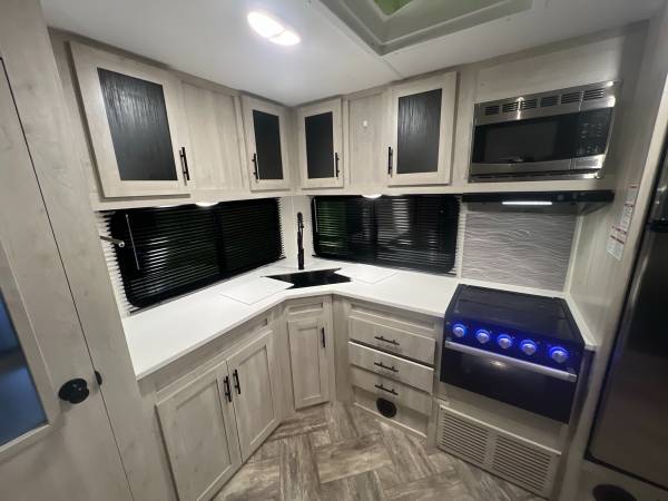 2023 Wildcat Maxx 266MEX - Image 12