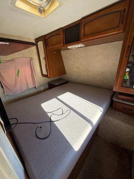 2012 Keystone Springdale 267SRT - Image 16