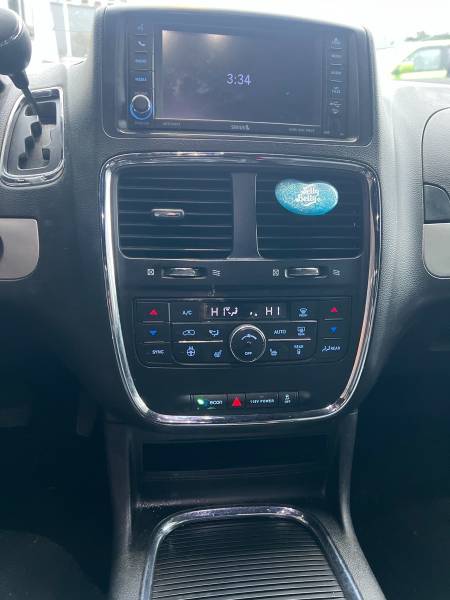 2018 Dodge Caravan GT - Image 10