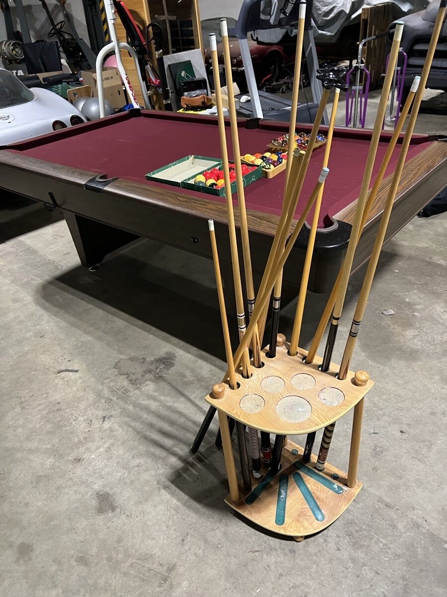 Pool Table with Snooker and Pool Balls – 12 Cues - Image 3