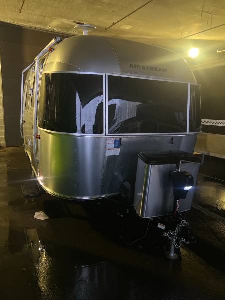 2022 Airstream Bambi 16RB - Image 6