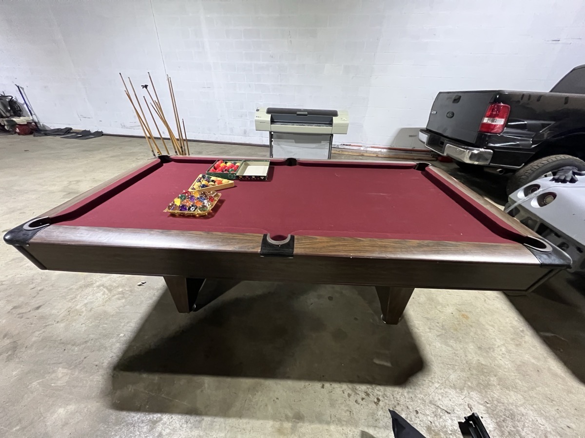 Pool Table with Snooker and Pool Balls – 12 Cues - Image 4