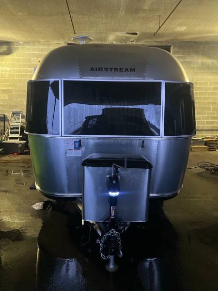 2022 Airstream Bambi 16RB - Image 7