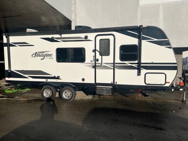 2022 Grand Design Imagine 22MLE - Image 6