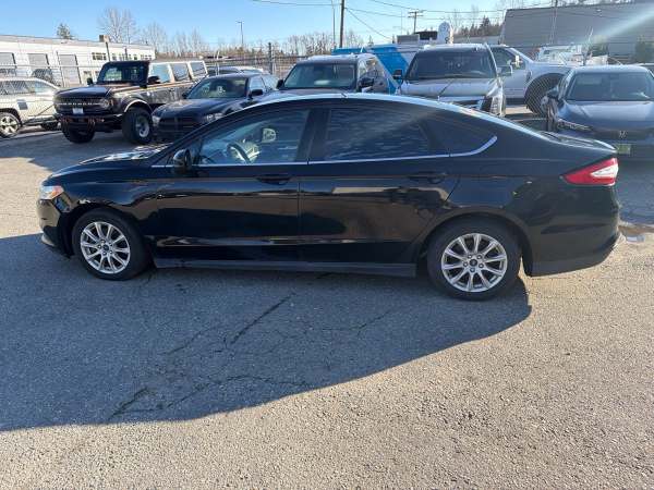 2016 Ford Fusion S - Image 5