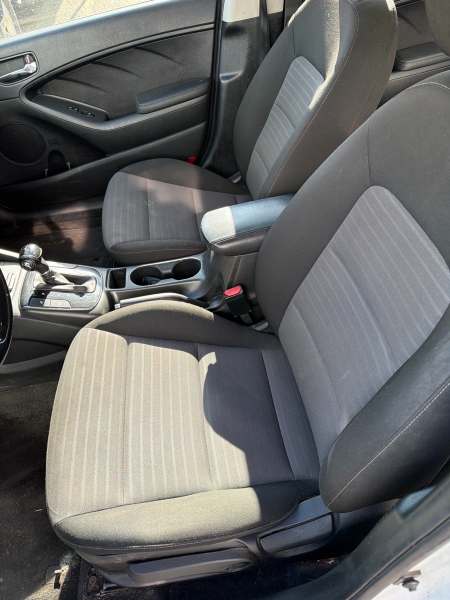 2017 Kia Forte Ex - Image 16