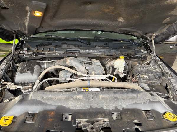 2015 Ram 1500 Sport Crew Cab SWB 4WD - Image 17