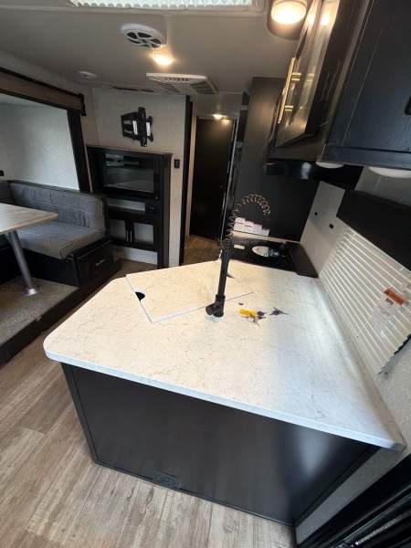 2022 Forest River Grey Wolf 23MK - Image 10