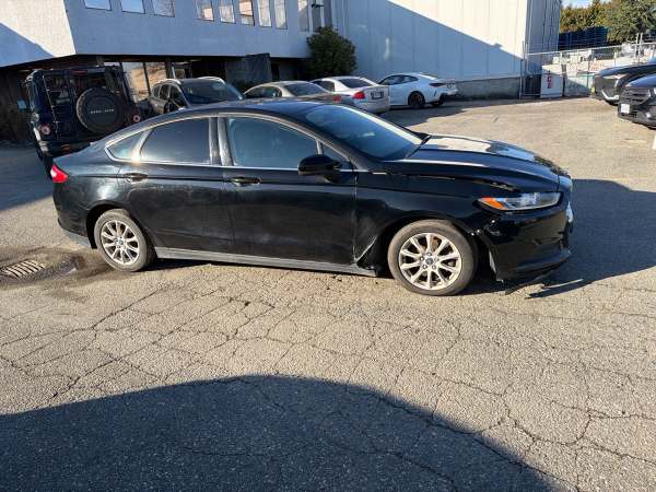 2016 Ford Fusion S - Image 8