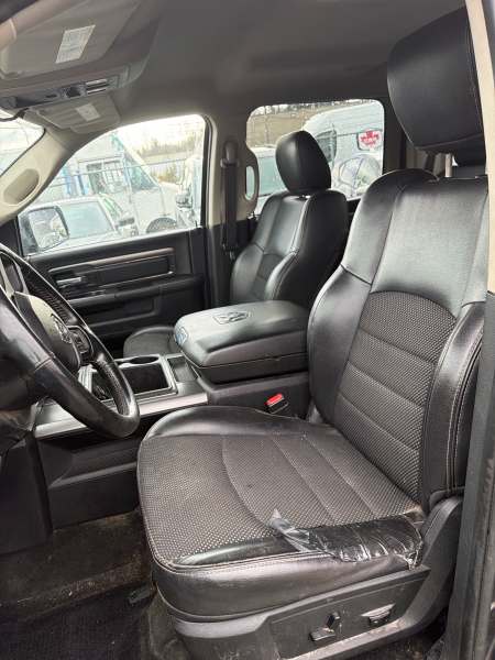 2015 Ram 1500 Sport Crew Cab SWB 4WD - Image 11