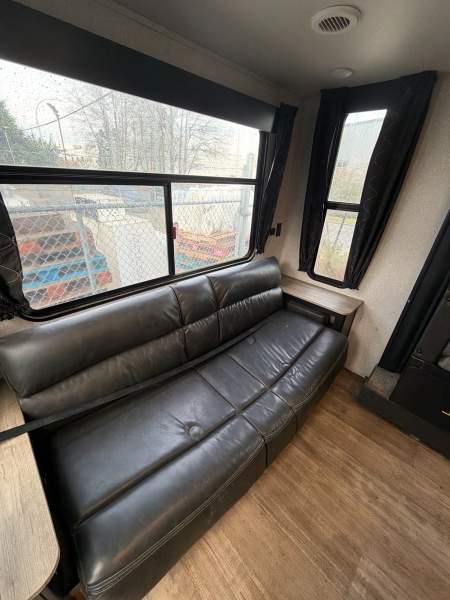 2022 Forest River Grey Wolf 23MK - Image 14