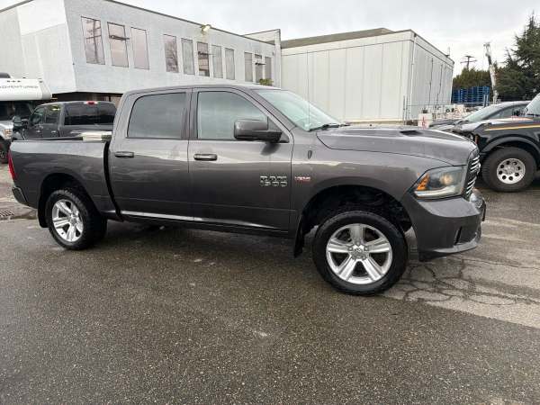 2015 Ram 1500 Sport Crew Cab SWB 4WD - Image 4