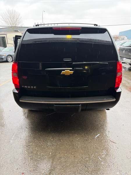 2013 Chevrolet Tahoe LTZ AWD - Image 6