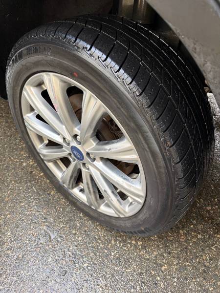 2018 Ford Escape Titanium 4WD - Image 19