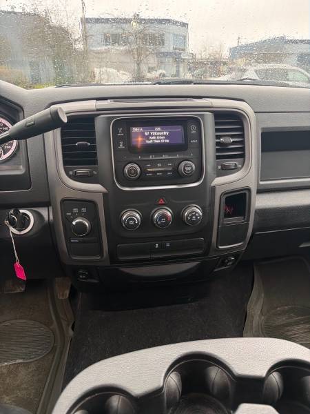 2017 Dodge RAM 1500 Tradesman 4WD - Image 12