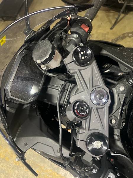 2025 Kawasaki Ninja Motorcycle ZX-6R - Image 10