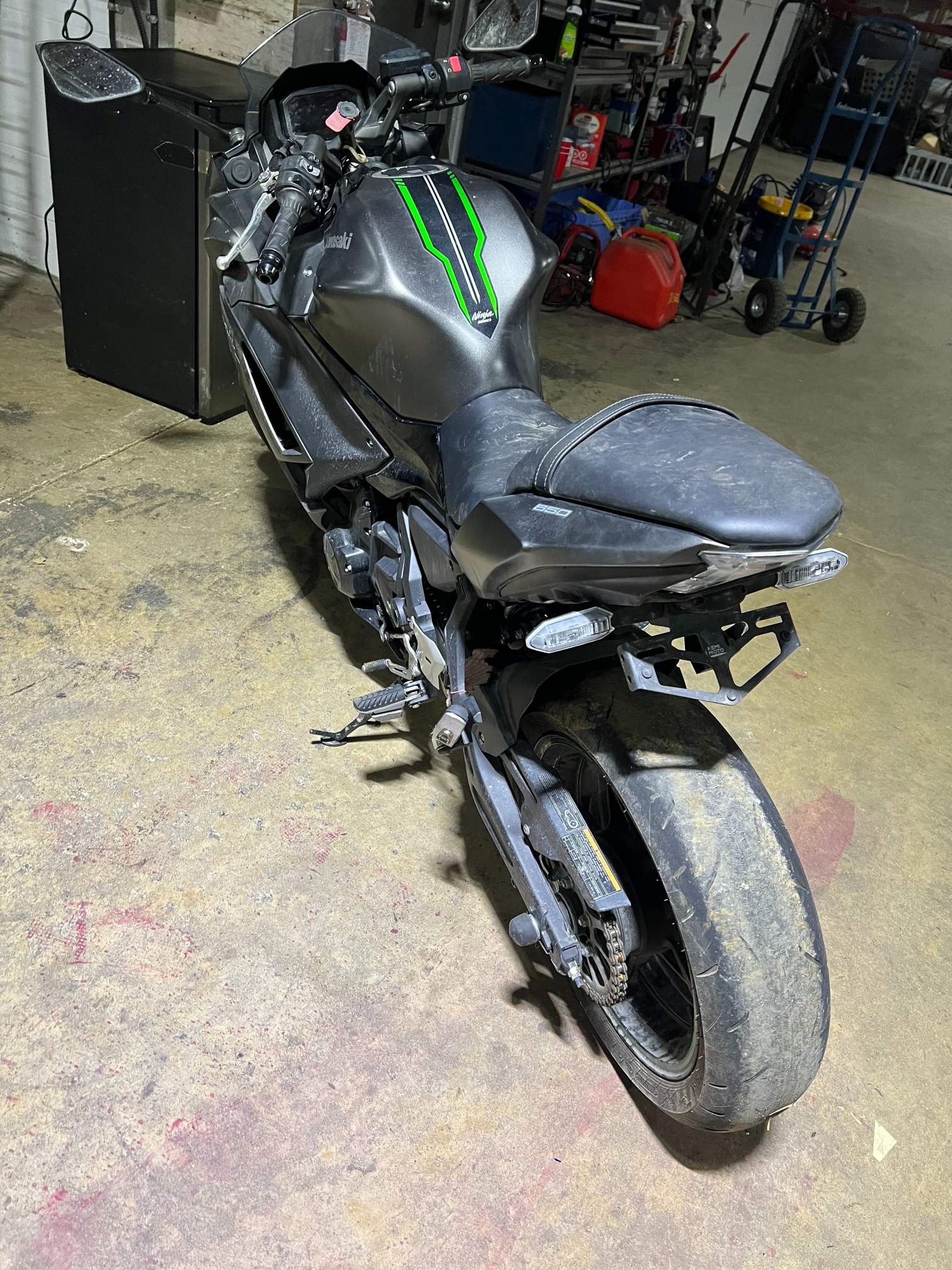 2023 Kawasaki Ninja 650 - Image 4