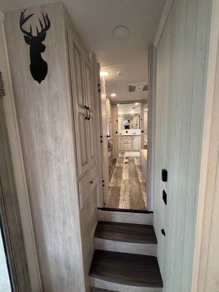 2022 Forest River Sandpiper 391FLRB - Image 18